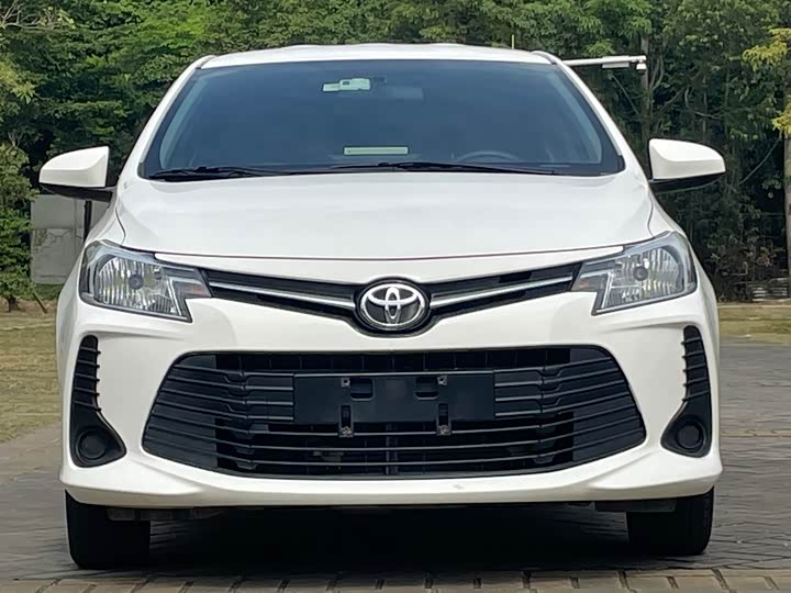 Фото 3 - Toyota Vios