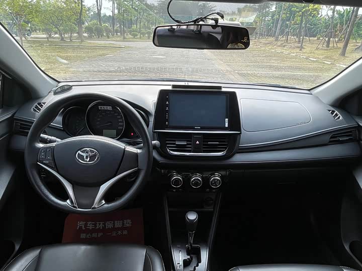 Фото 6 - Toyota Vios