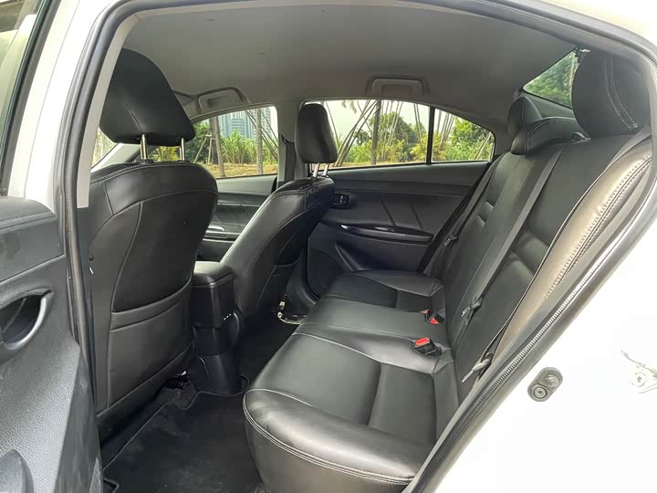 Фото 7 - Toyota Vios