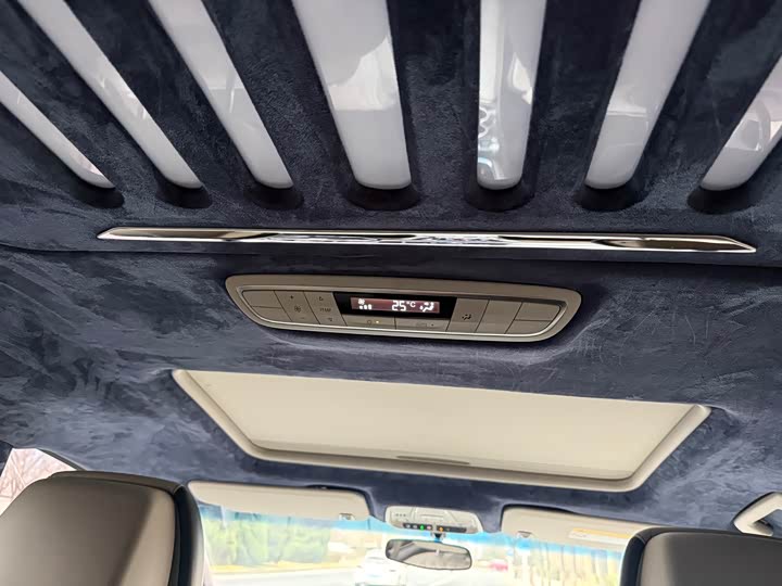 Фото 13 - Buick GL8 ES