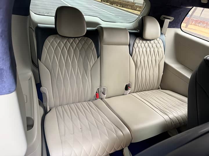 Фото 24 - Buick GL8 ES