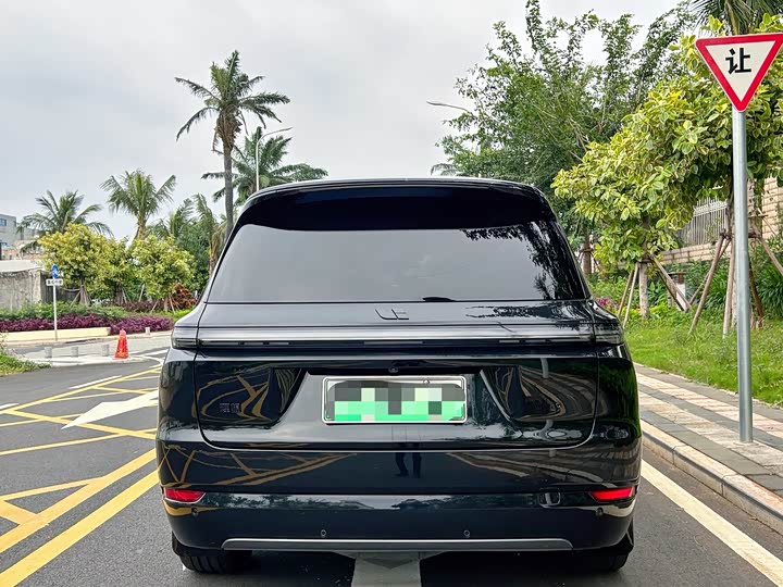 Фото 8 - LiXiang L9