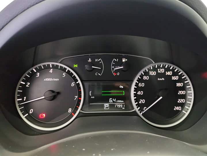 Фото 14 - Nissan Sylphy