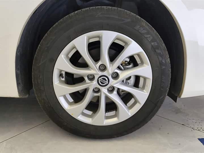 Фото 6 - Nissan Sylphy