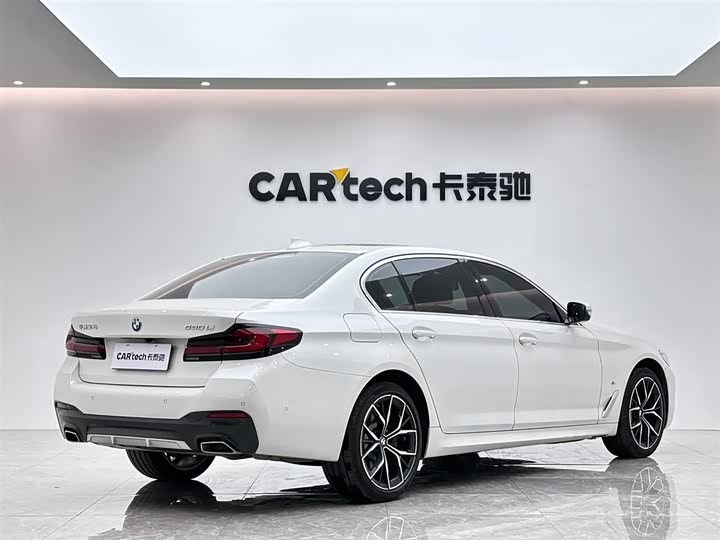 Фото 5 - BMW 5 Series