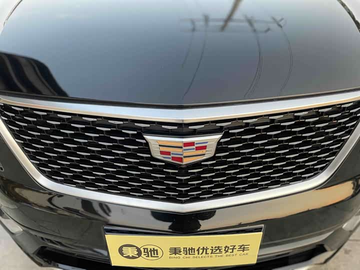 Фото 23 - Cadillac XT6