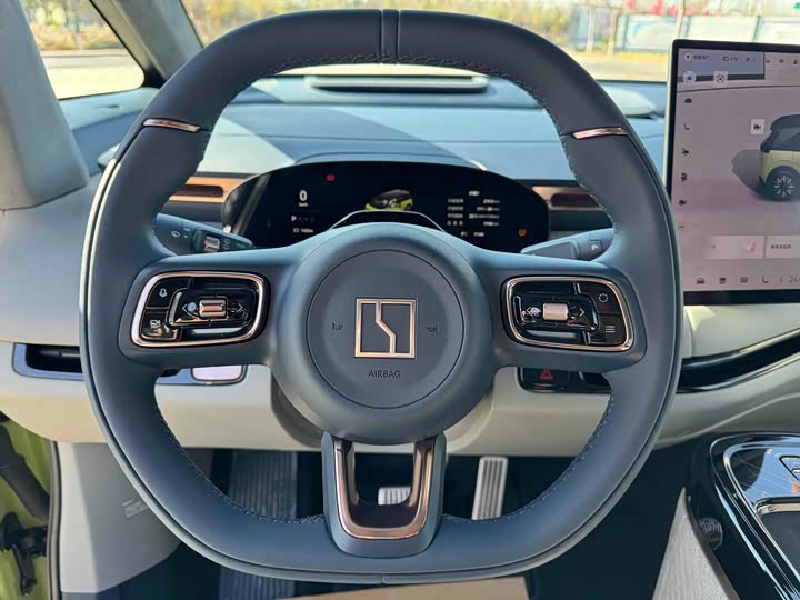 Фото 8 - Zeekr Mix