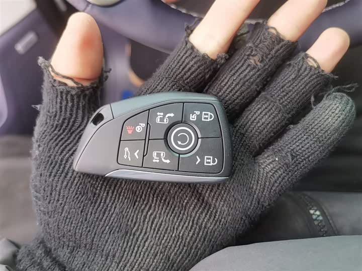 Фото 9 - Buick GL8 Hybrid