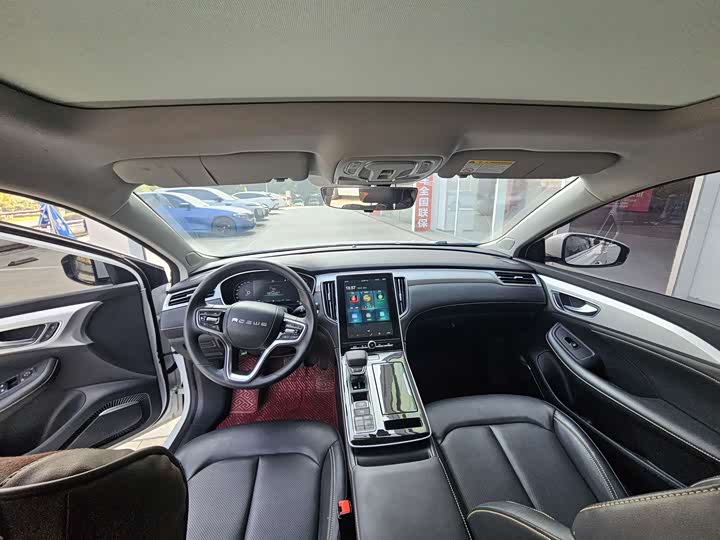 Фото 10 - Roewe i6 Max EV