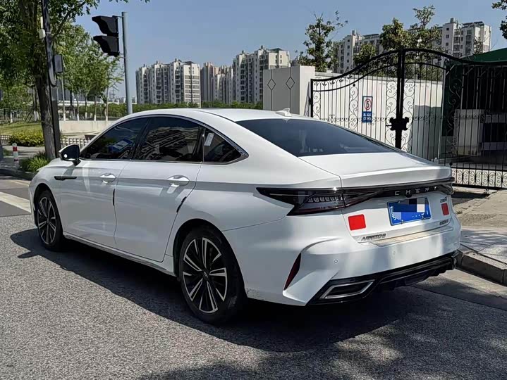 Фото 6 - Chery Arrizo 8