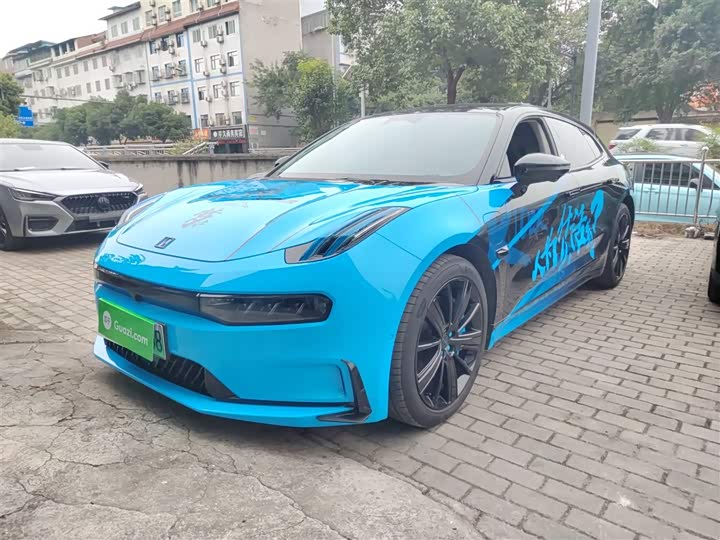 Фото 2 - Zeekr 001