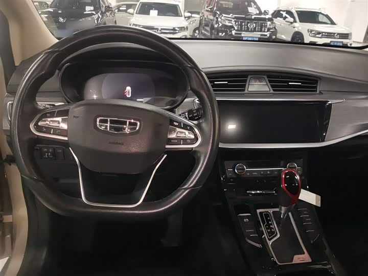 Фото 11 - Geely Emgrand GS