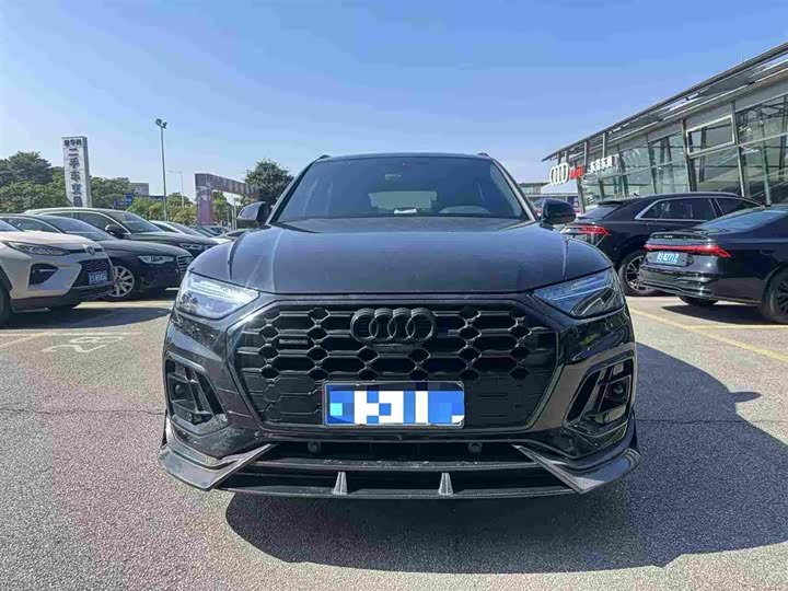 Фото 2 - Audi Q5L