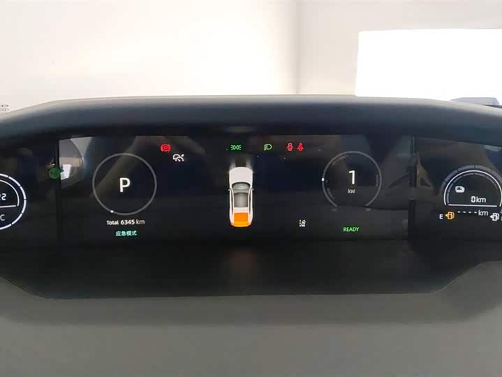 Фото 14 - Changan UNI-V Hybrid