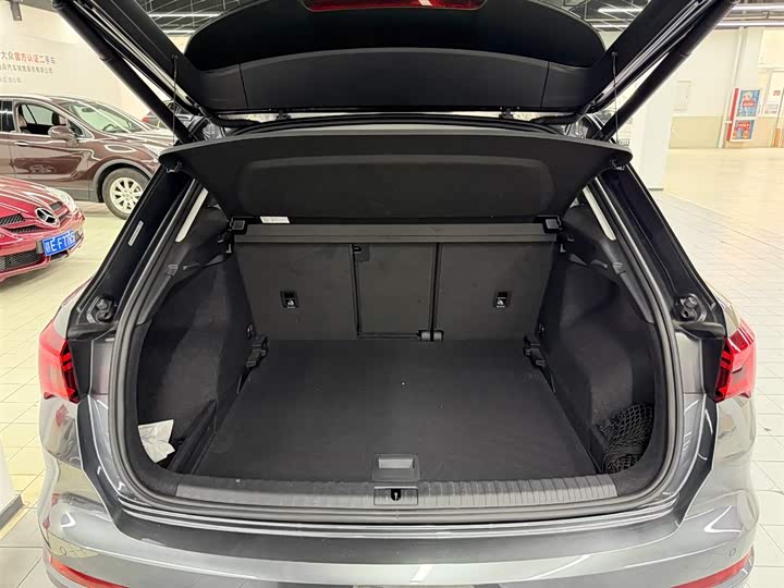 Фото 9 - Audi Q3