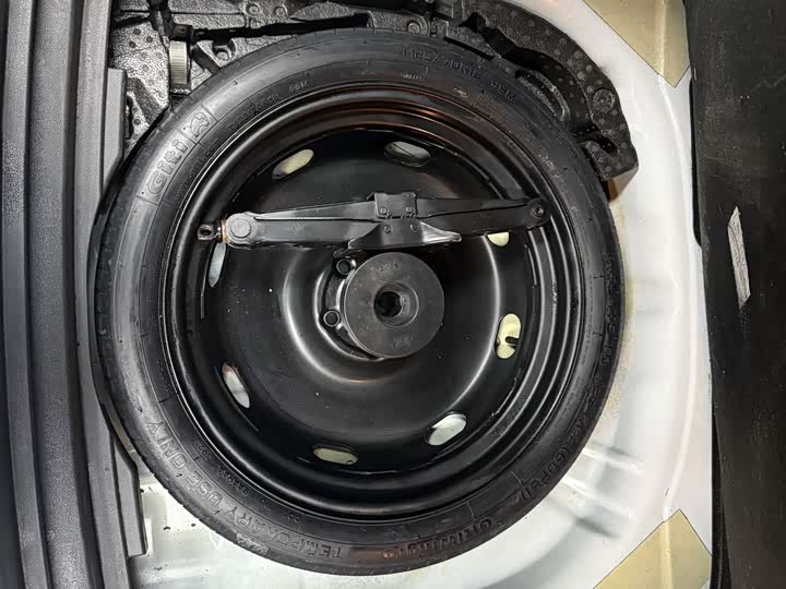 Фото 21 - Volkswagen Tharu