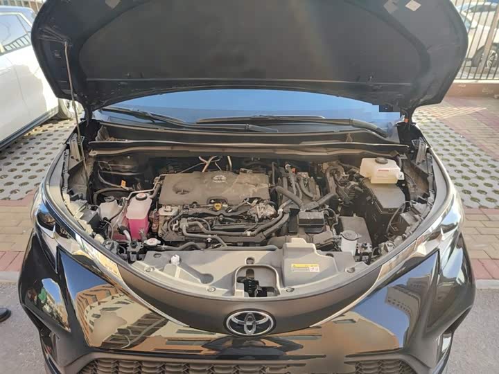 Фото 11 - Toyota Granvia