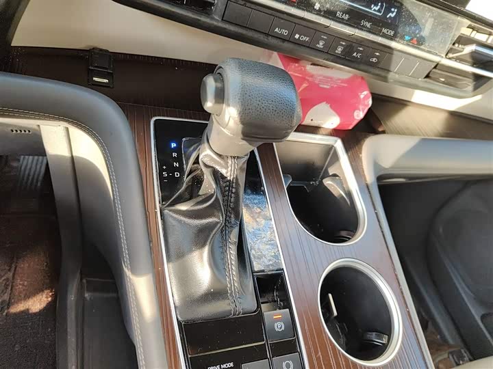 Фото 7 - Toyota Granvia