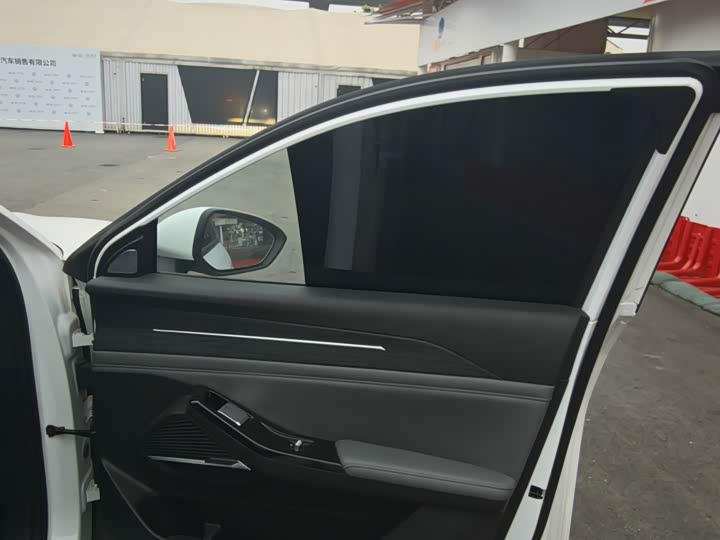 Фото 18 - Geely Galaxy L6