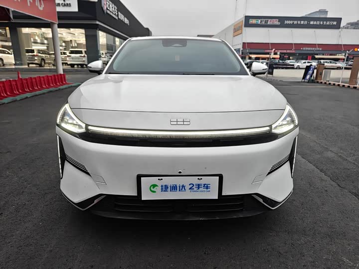 Фото 2 - Geely Galaxy L6