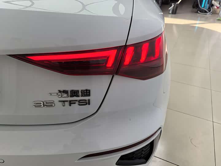 Фото 15 - Audi A3