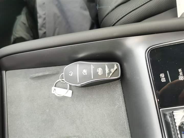 Фото 9 - BYD Sea Lion 07 EV