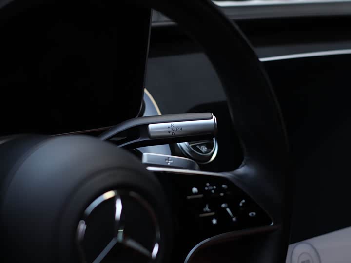 Фото 12 - Mercedes-Benz Maybach S-Class