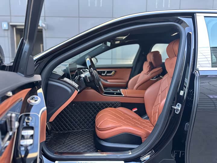 Фото 8 - Mercedes-Benz Maybach S-Class