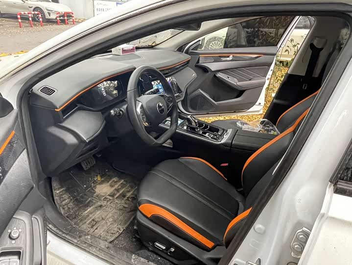 Фото 3 - Dongfeng Aeolus Yixuan Max