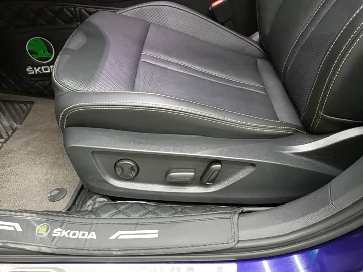 Фото 10 - Skoda Octavia Pro