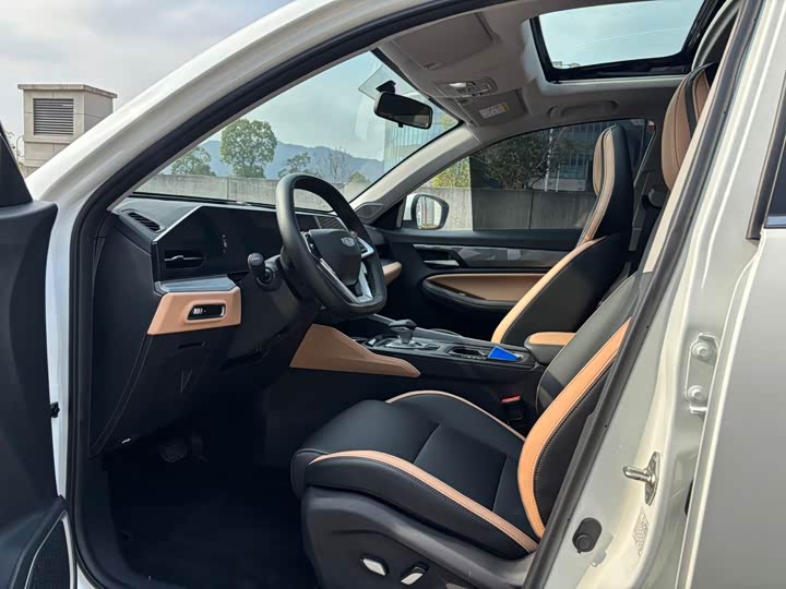 Фото 5 - Geely Okavango Pro