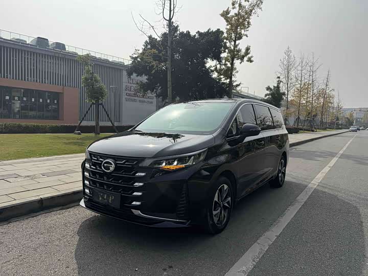 Фото 1 - GAC Trumpchi M6