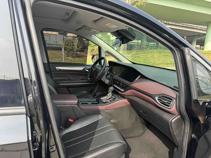 Фото 5 - GAC Trumpchi M6