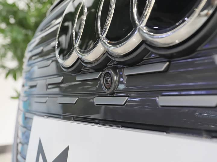 Фото 4 - Audi Q4 e-tron