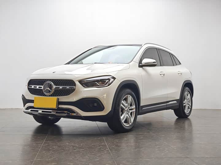 Фото 1 - Mercedes-Benz GLA-Class