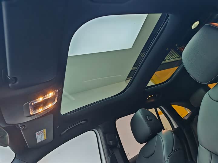 Фото 23 - Mercedes-Benz GLA-Class