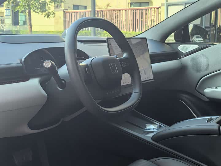 Фото 6 - Zeekr 007