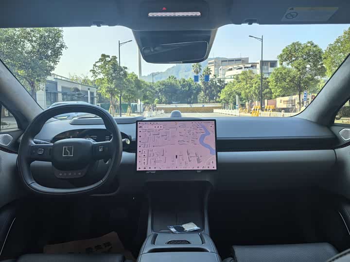 Фото 9 - Zeekr 007