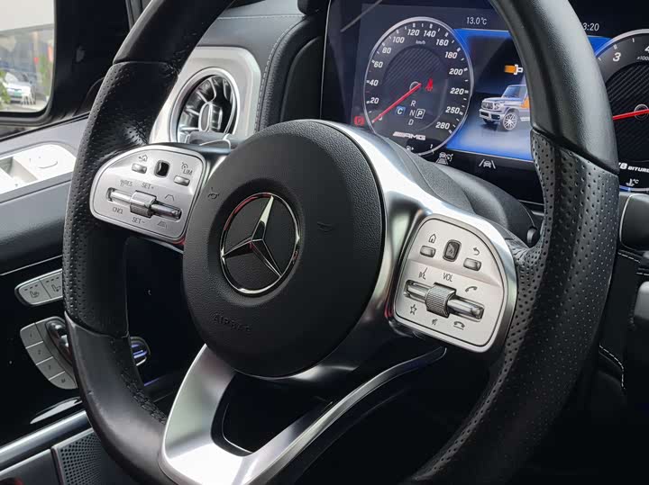 Фото 8 - Mercedes-Benz G-Class