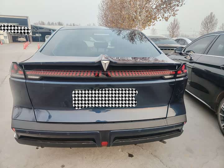 Фото 11 - Changan Deepal SL03