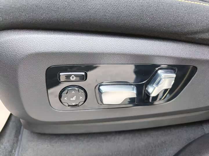 Фото 13 - BMW X5