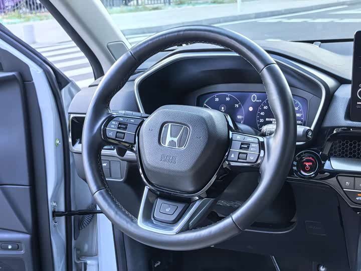 Фото 2 - Honda CR-V Hybrid