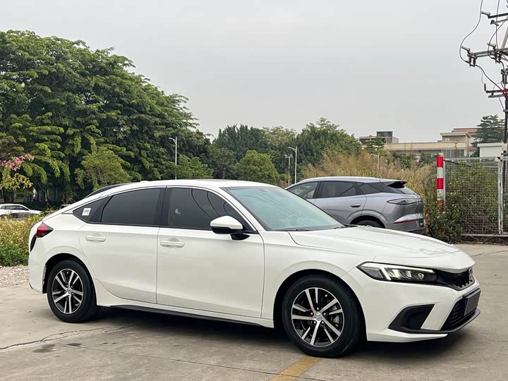 Фото 3 - Honda Civic