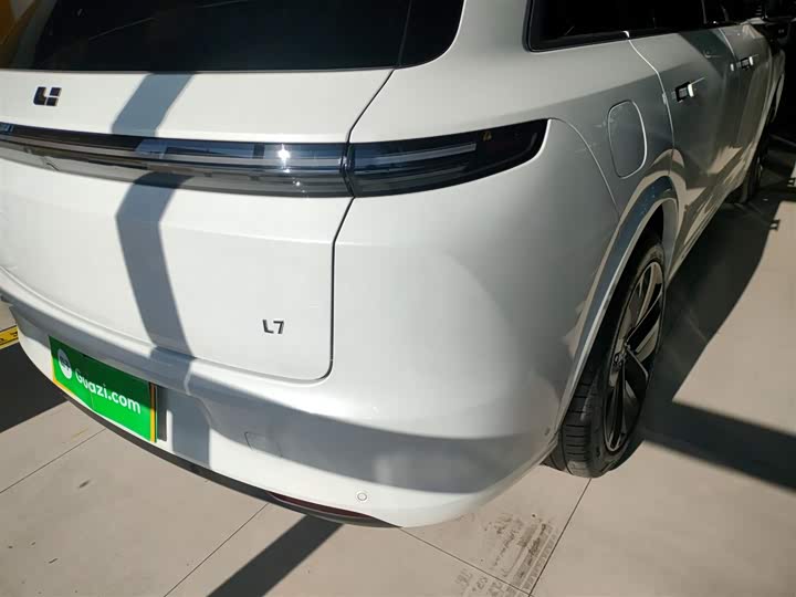 Фото 8 - LiXiang L7