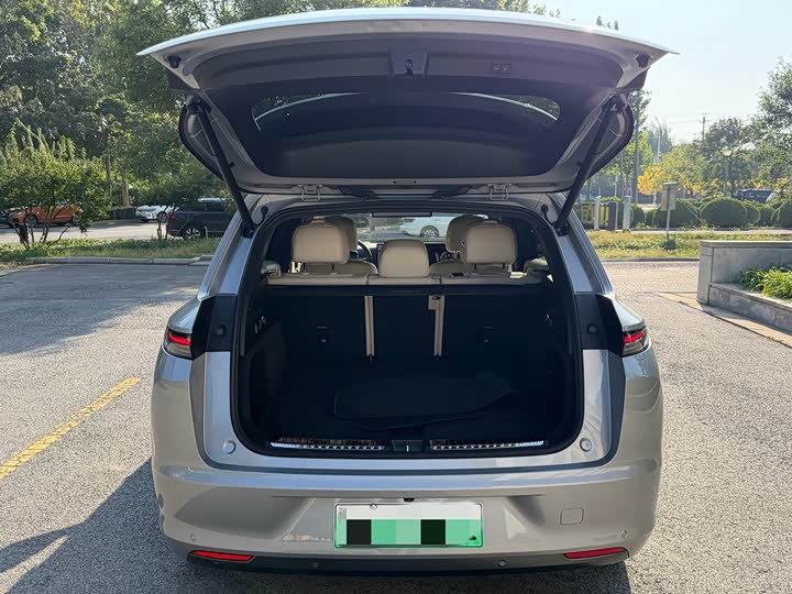 Фото 6 - LiXiang L7