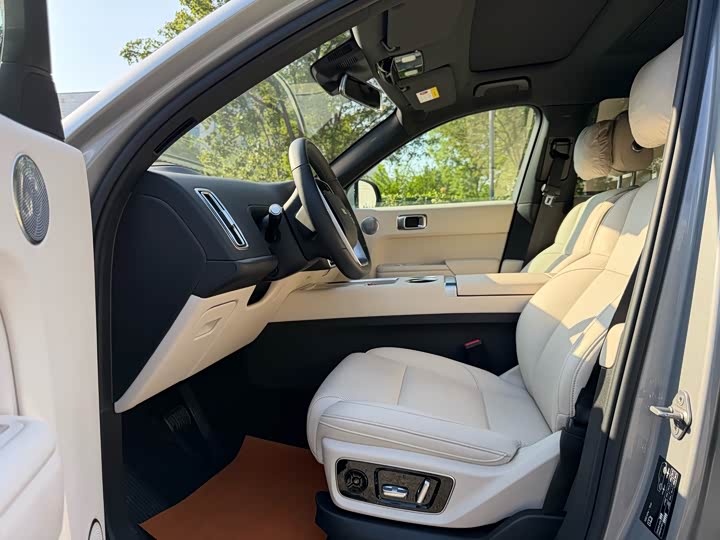 Фото 8 - LiXiang L7