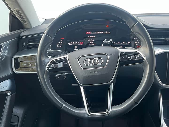 Фото 14 - Audi A7