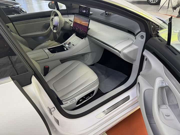 Фото 3 - Luxeed S7