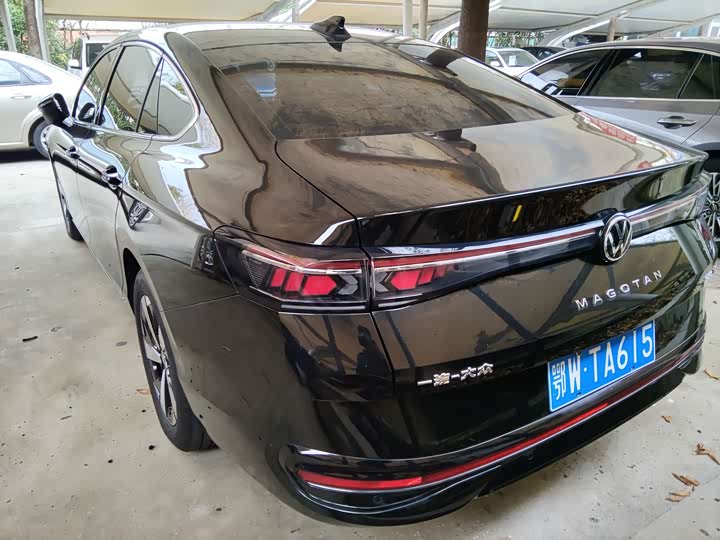 Фото 9 - Volkswagen Magotan