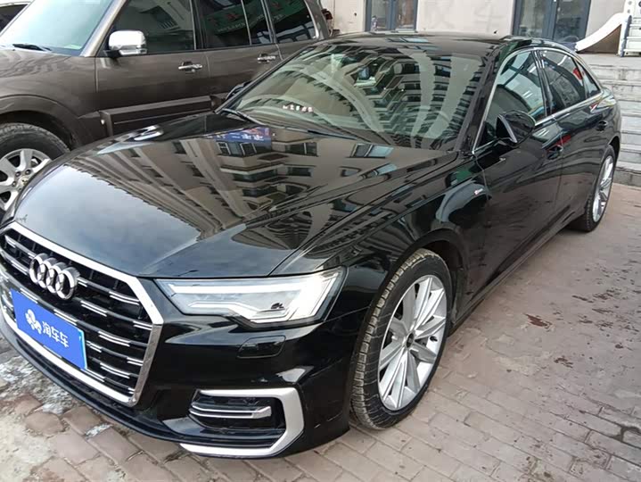 Фото 1 - Audi A6L
